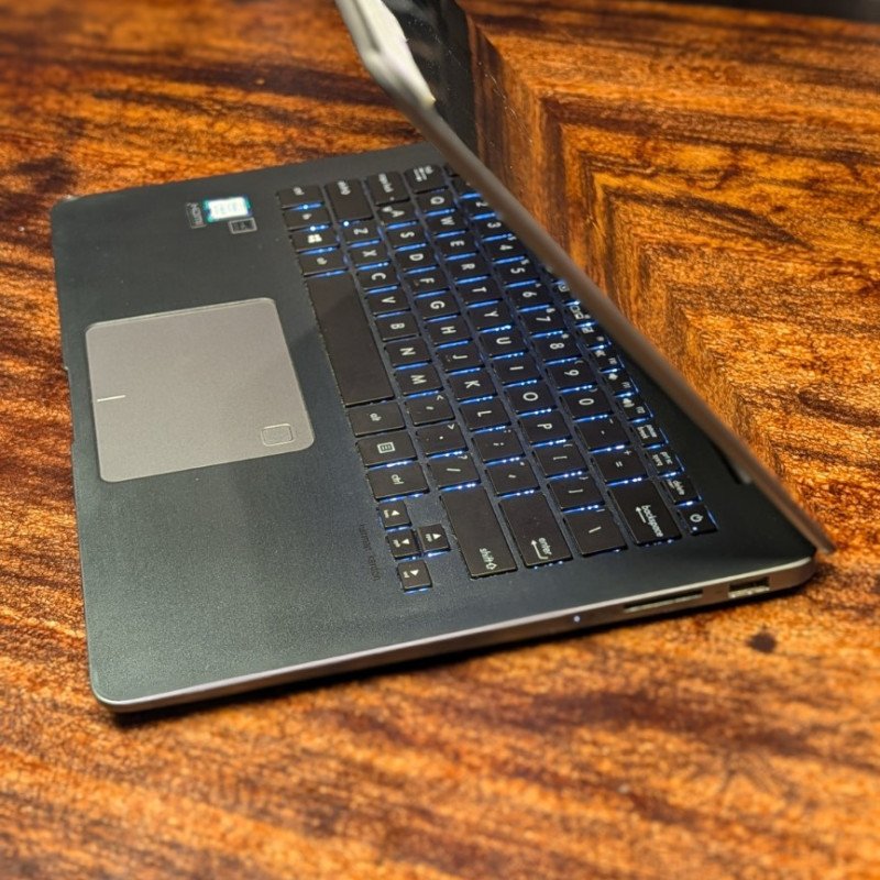 Sülearvuti ux43ouar i5