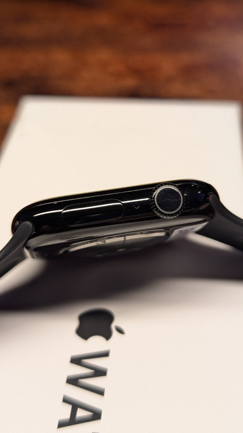 Apple Watch 10  GPS + Cellular 46mm 64GB BH100%