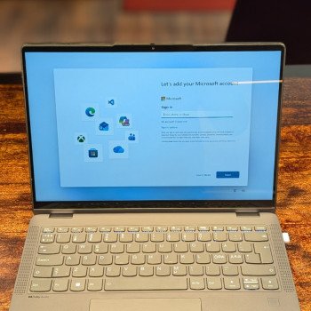 Lenova IdealPad Flex 5.