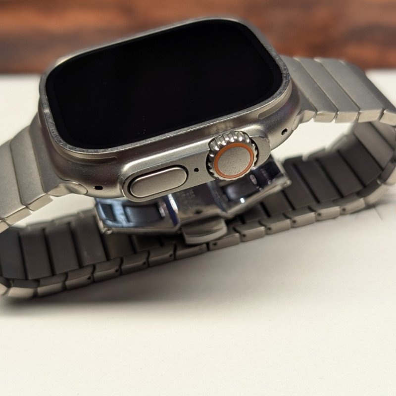 Apple watch Ultra 2 49mm Titanium plus kaasaskantav laadija