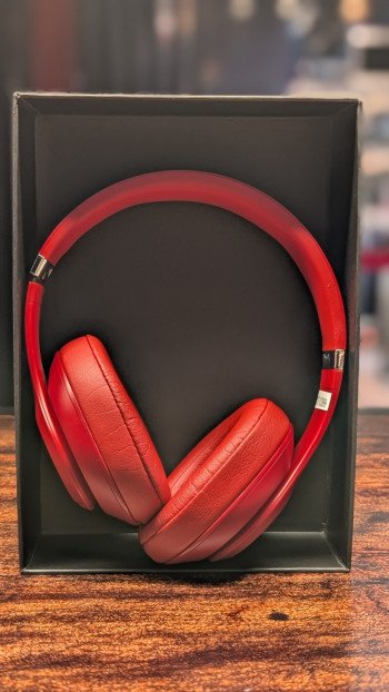 Kõrvaklapid Beats Studio Pro 3, karbis koos laadijaga