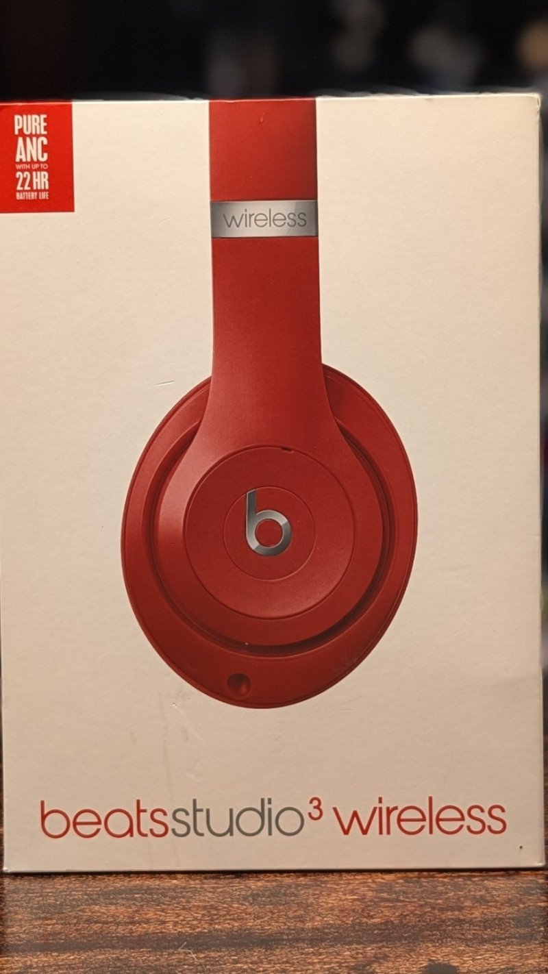 Kõrvaklapid Beats Studio Pro 3, karbis koos laadijaga