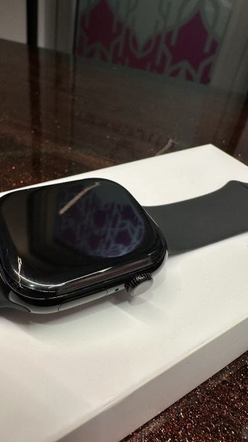 Apple Watch Series 11, 46mm Jet Black AL Black SB M/L BH:100%