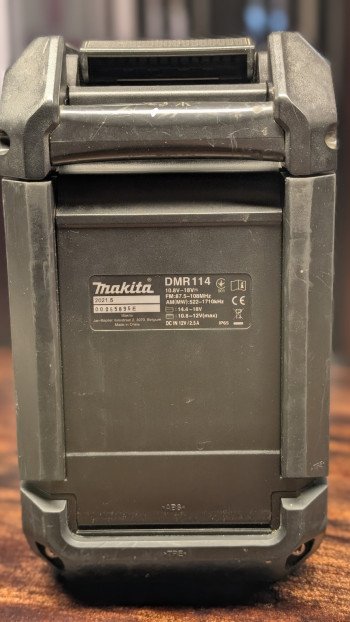 Raadio Makita DMR114